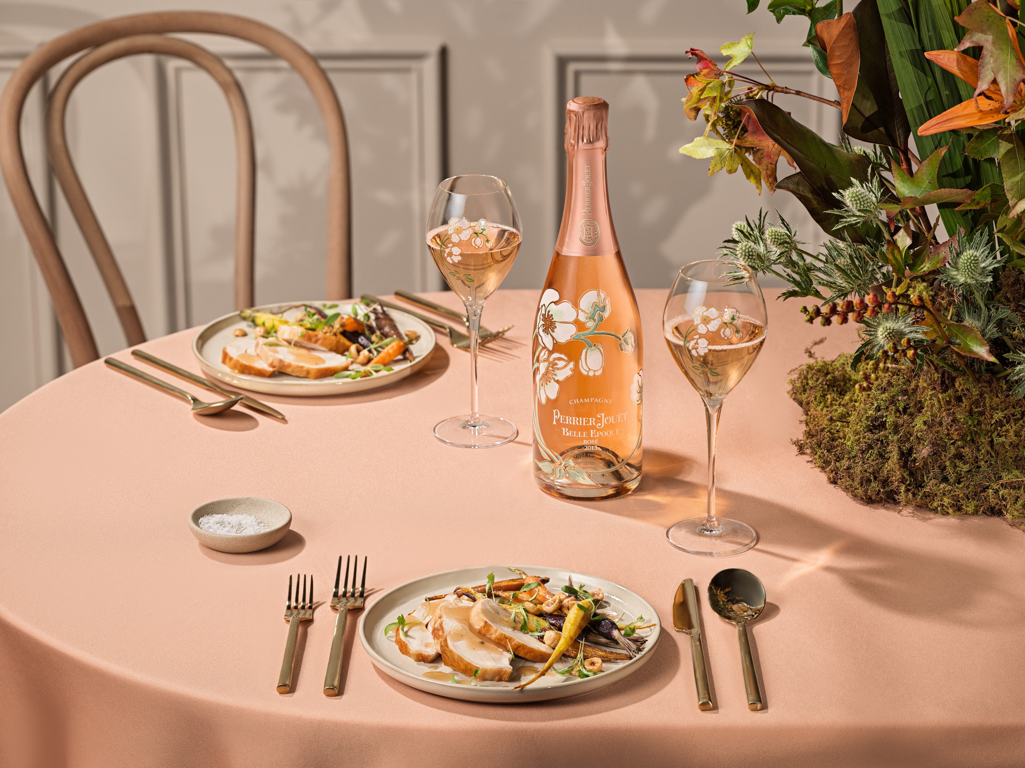 Roasted Turkey, a Thanksgiving's centerpiece paired with Belle