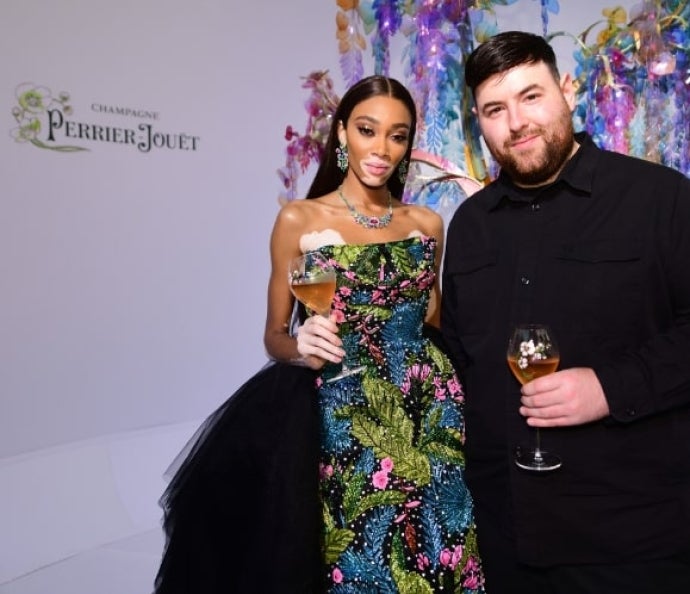 メゾン ペリエ ジュエがニッキ ビーチ20周年を祝福